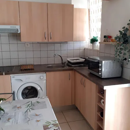 Apartmán En Rez De Jardin